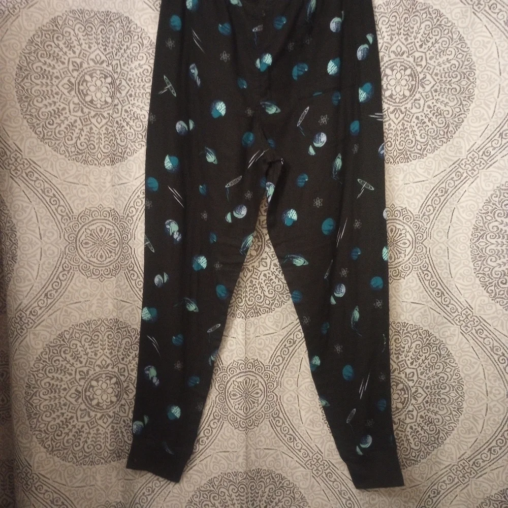 NWT Sonoma Cosmic Flannel Jogger Pajamas Side Pockets Open Fly Men Size Medium